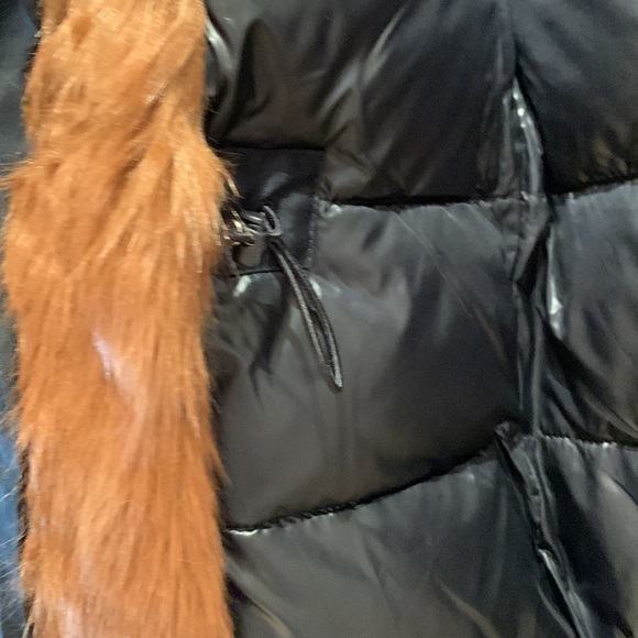 NWT A&F women’s ultra parka coat black faux fur collared size XS chest 38” fit S - Picture 7 of 11